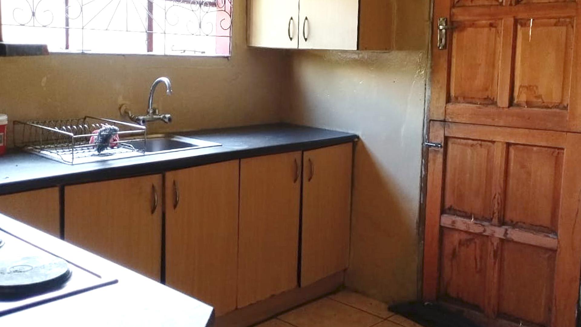 Kitchen of property in Mdantsane
