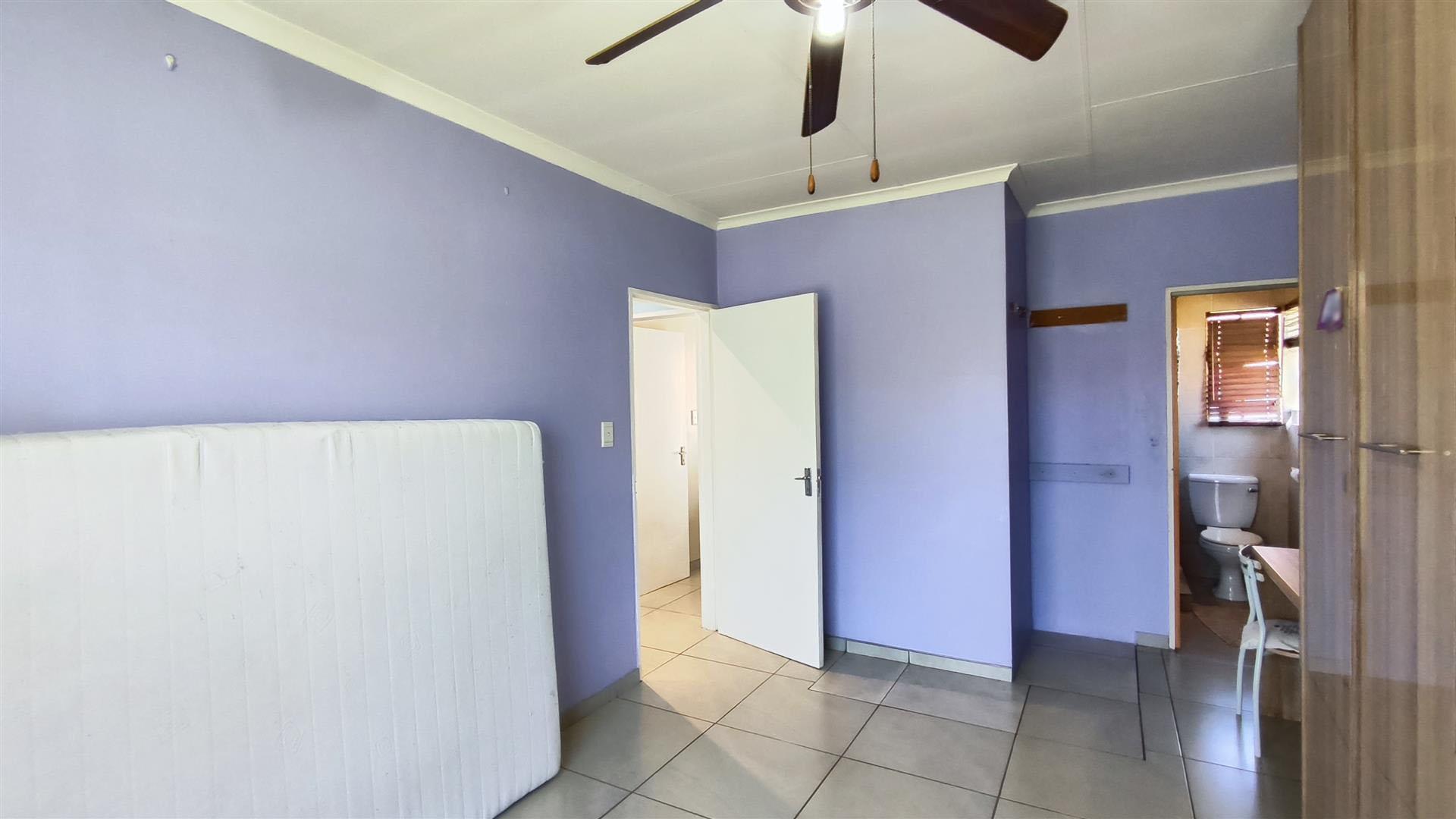 Main Bedroom - 18 square meters of property in Eveleigh