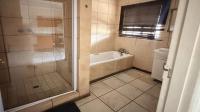 Bathroom 1 of property in Emalahleni (Witbank) 