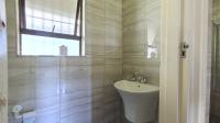 Guest Toilet - 2 square meters of property in Athlone