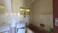 Bathroom 1 - 10 square meters of property in Athlone