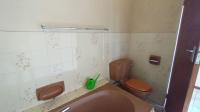 Bathroom 1 - 10 square meters of property in Athlone