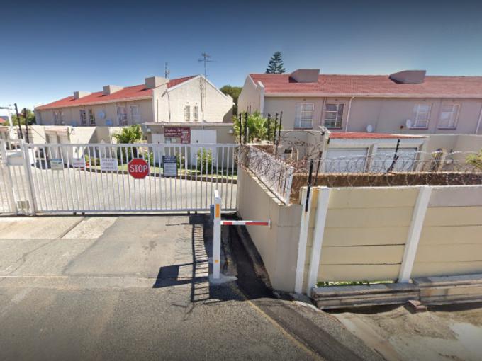 2 Bedroom Simplex for Sale For Sale in Haddon - MR664046