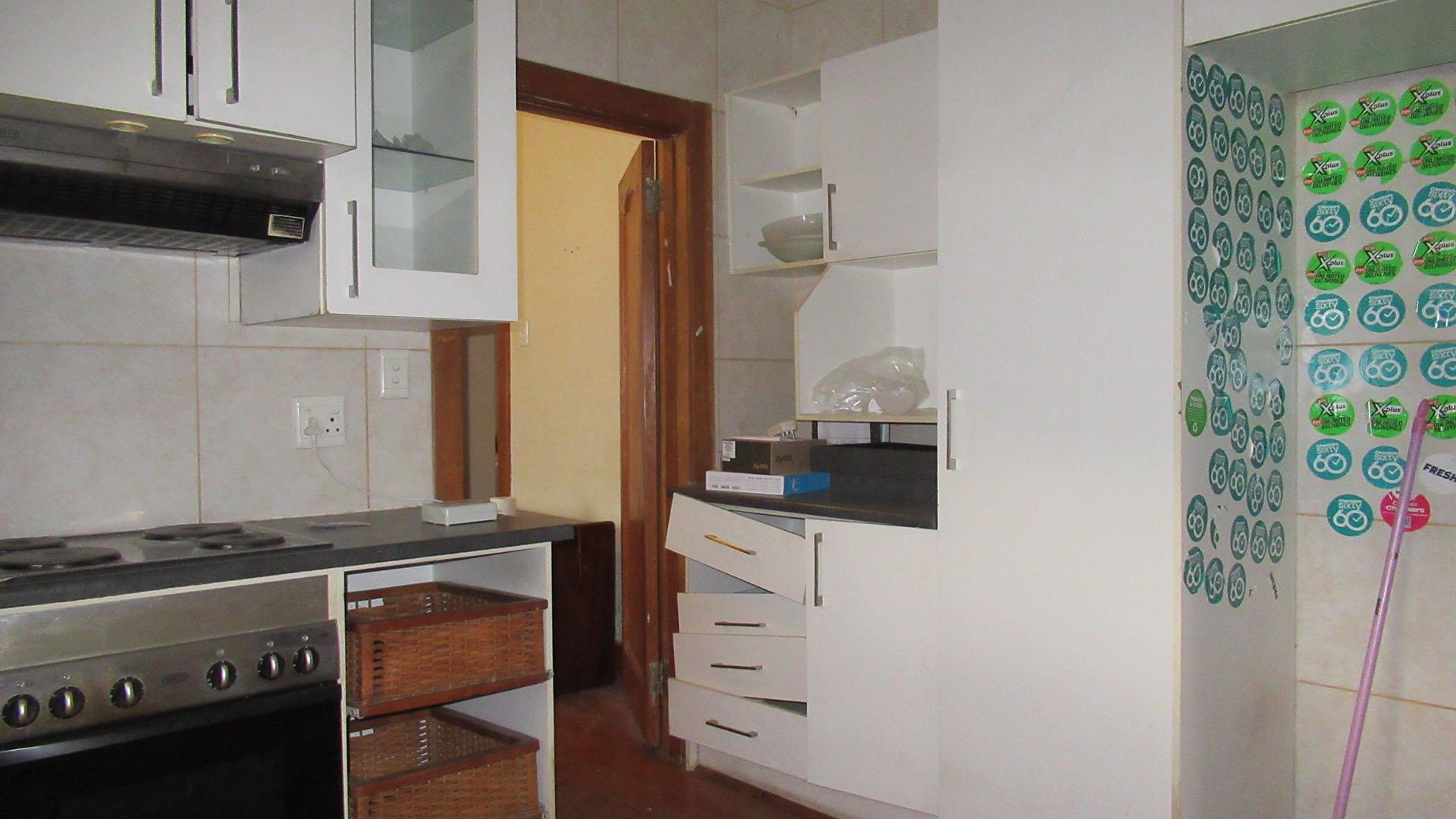 Kitchen - 35 square meters of property in Orange Grove