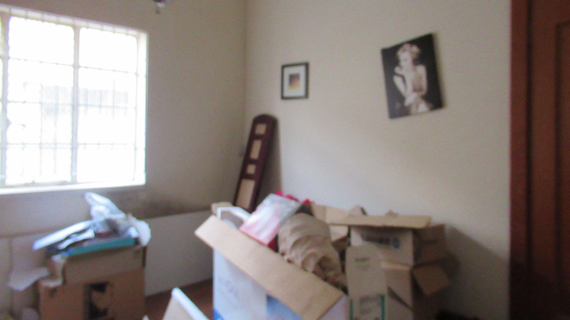 Bed Room 2 - 16 square meters of property in Orange Grove