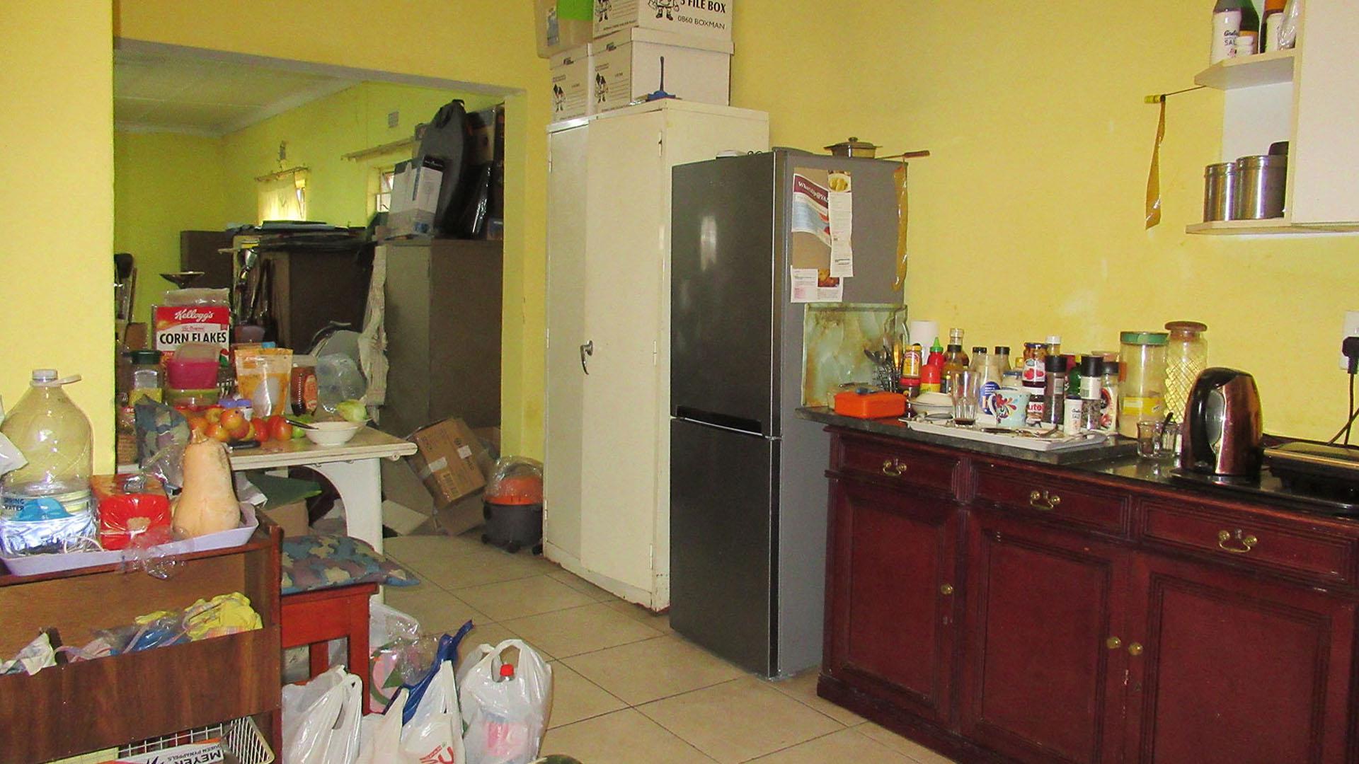 Kitchen - 35 square meters of property in Orange Grove