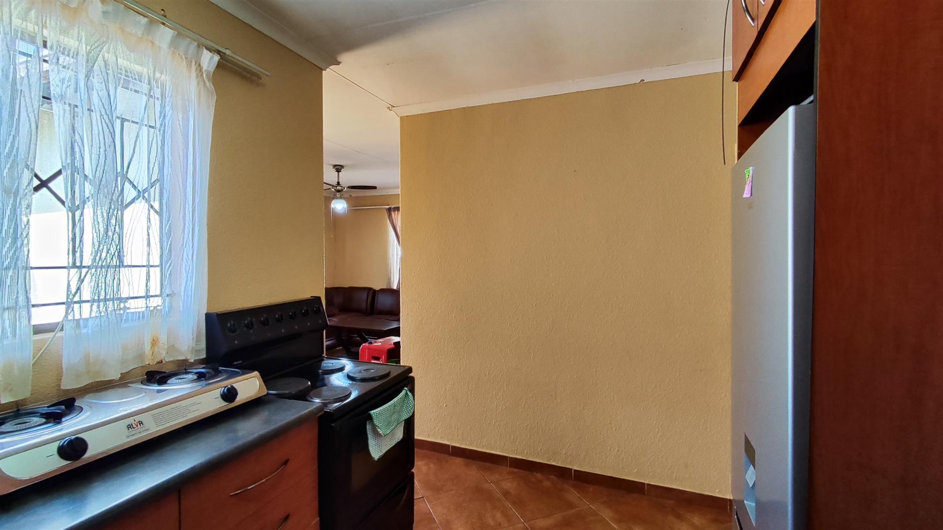 Kitchen - 10 square meters of property in Birch Acres