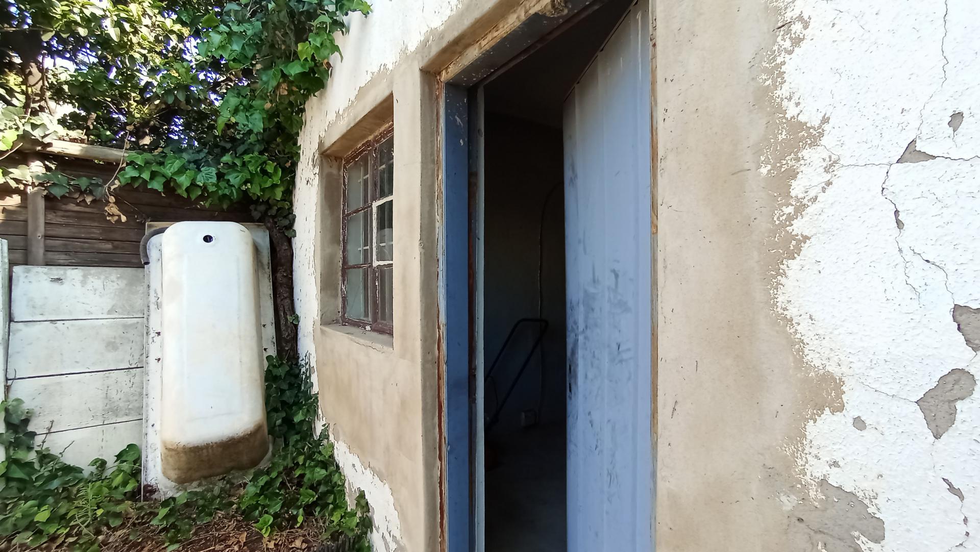 Front View of property in Homestead