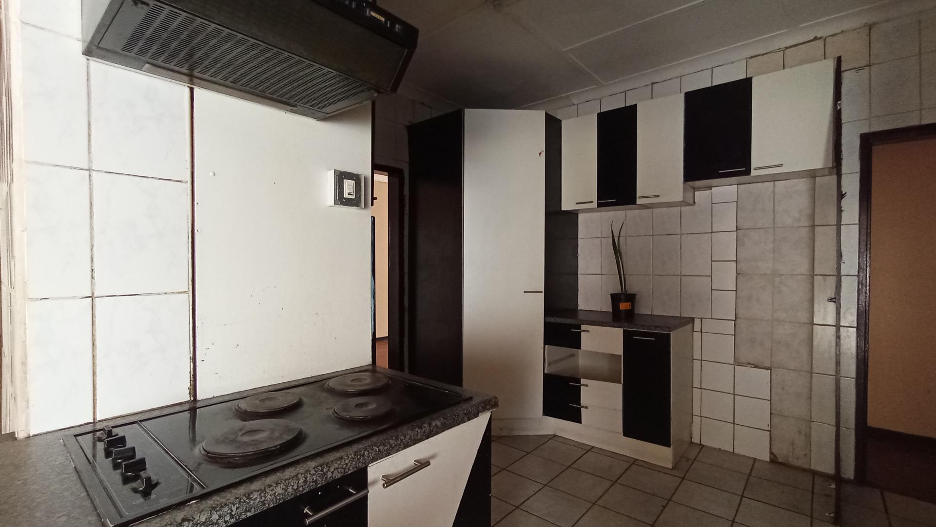 Kitchen - 20 square meters of property in Homestead