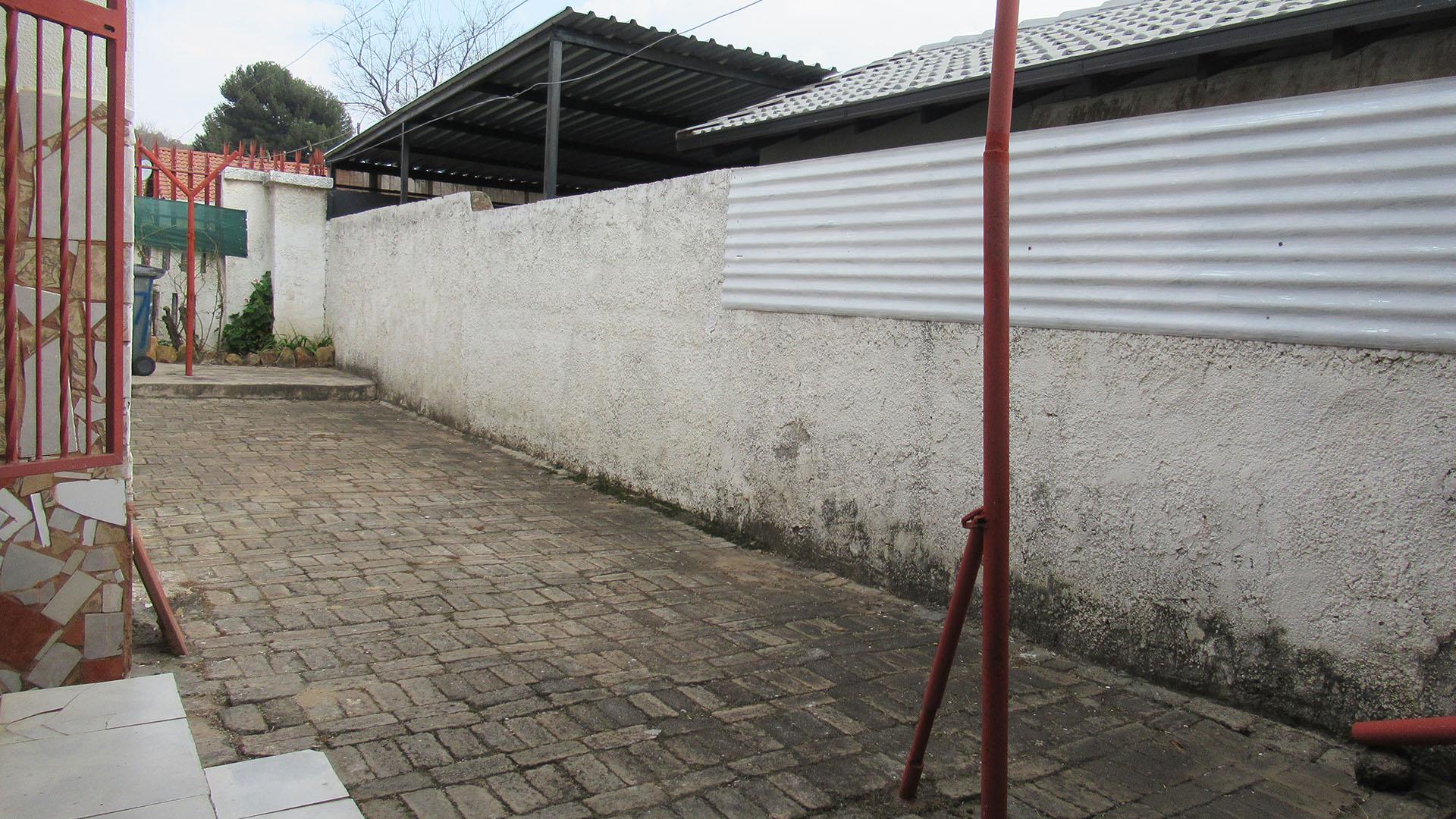 Backyard of property in Meredale