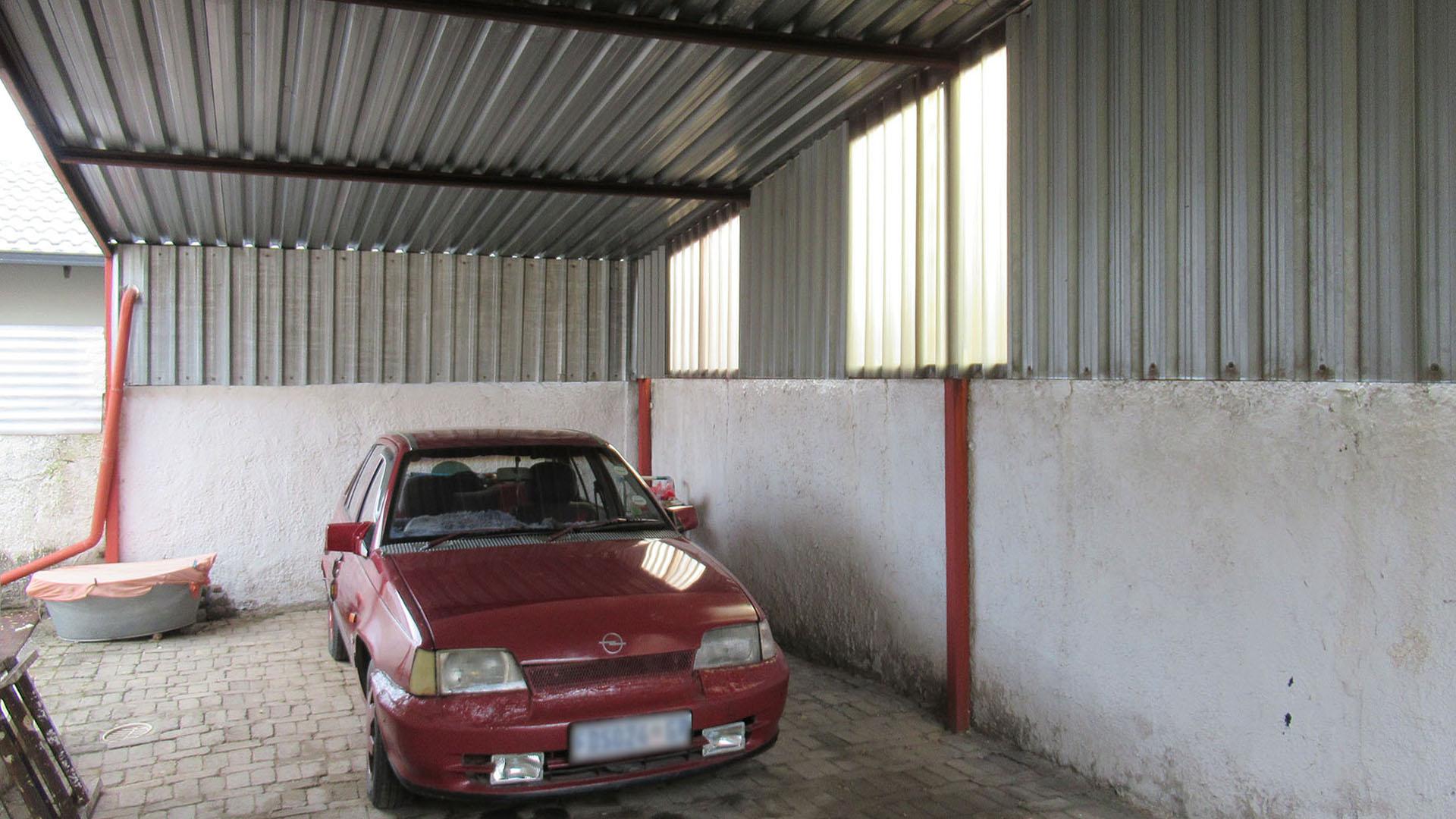 Spaces - 3 square meters of property in Meredale