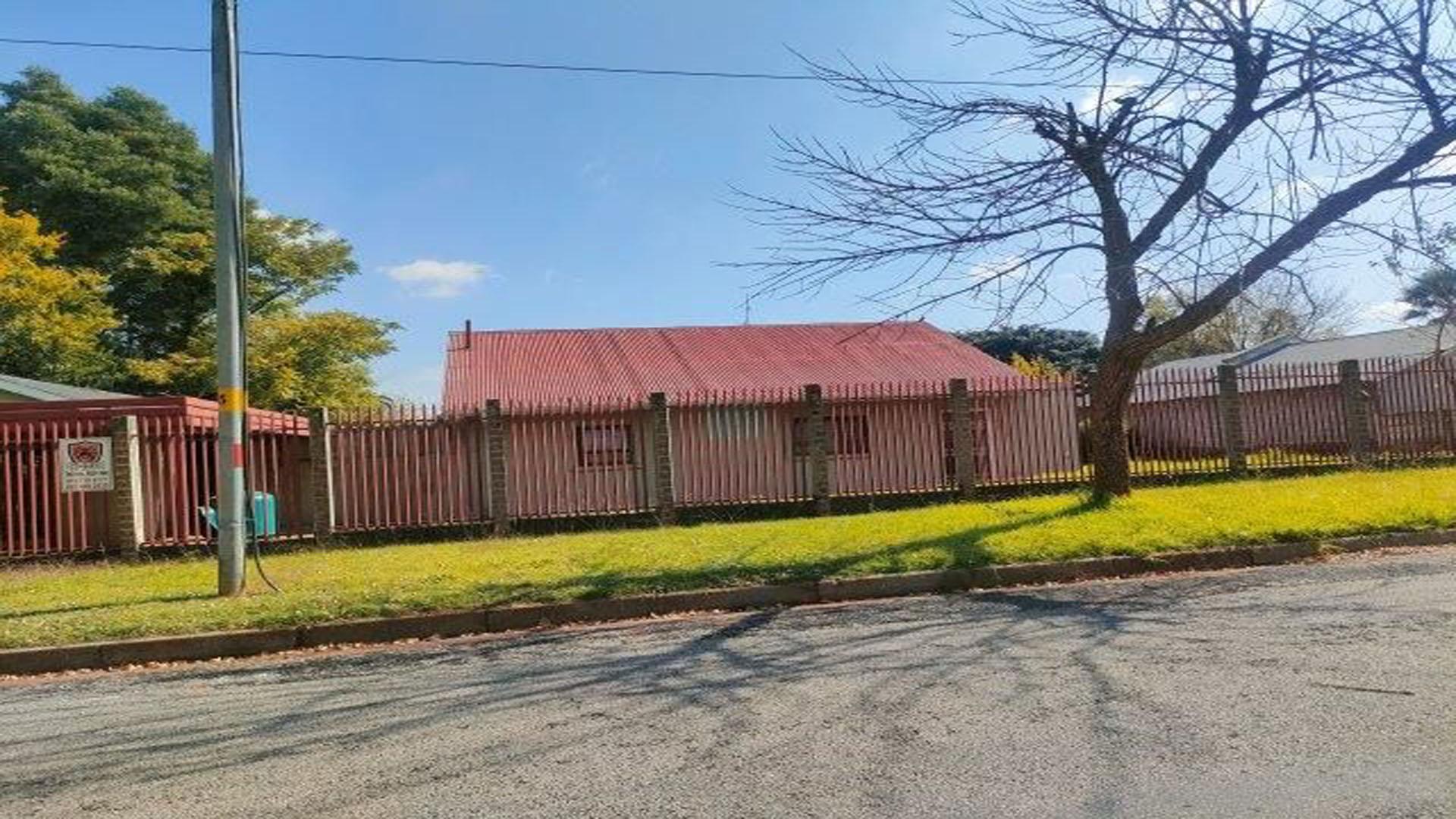 Front View of property in Wychwood