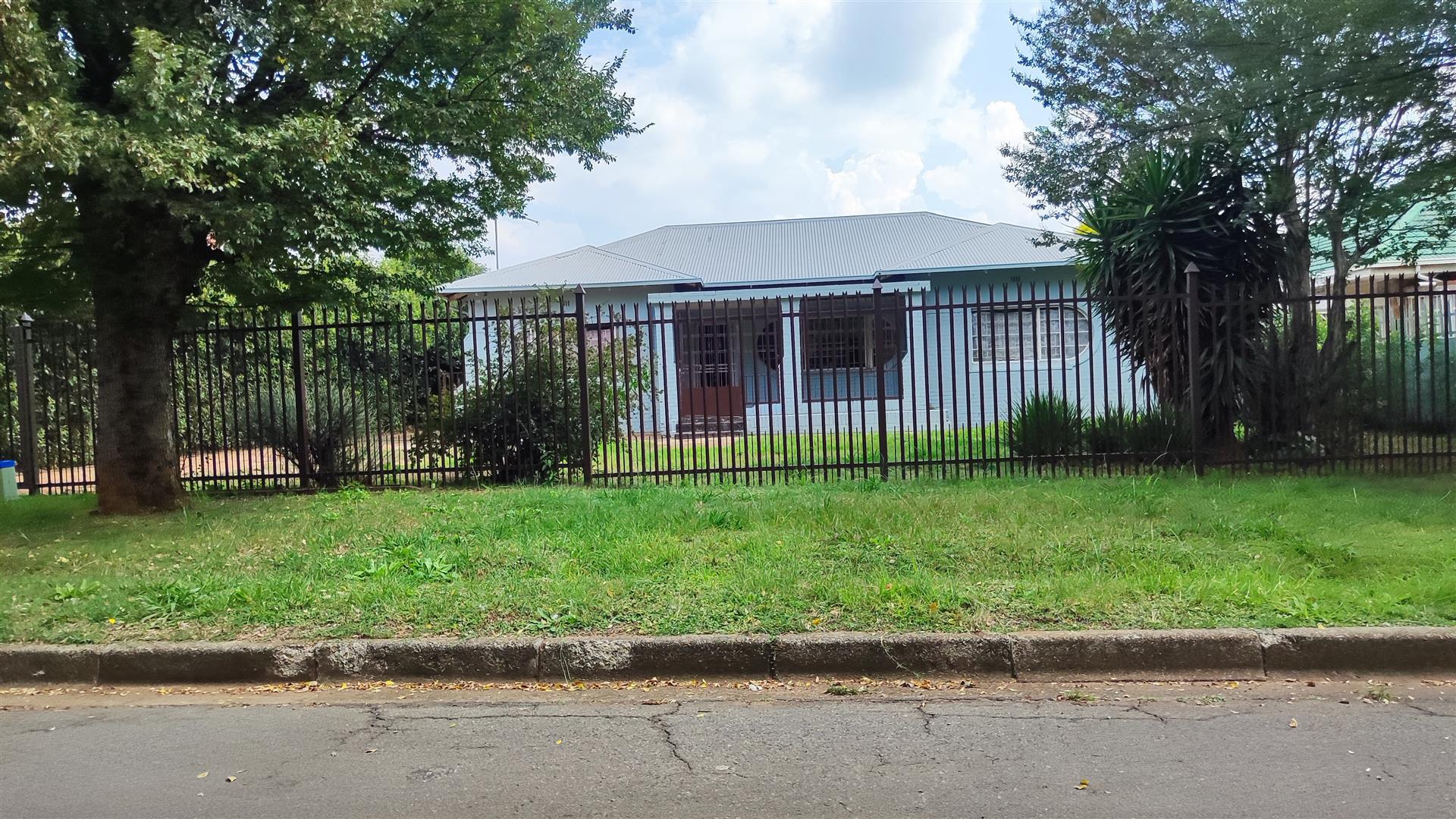 Front View of property in Selcourt