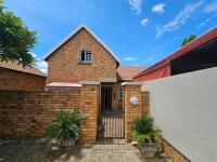 3 Bedroom 2 Bathroom House for Sale for sale in Safarituine