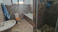 Bathroom 1 of property in Glenmore (KZN)