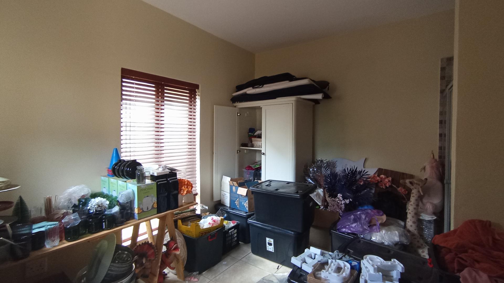 Staff Room of property in Bronberg