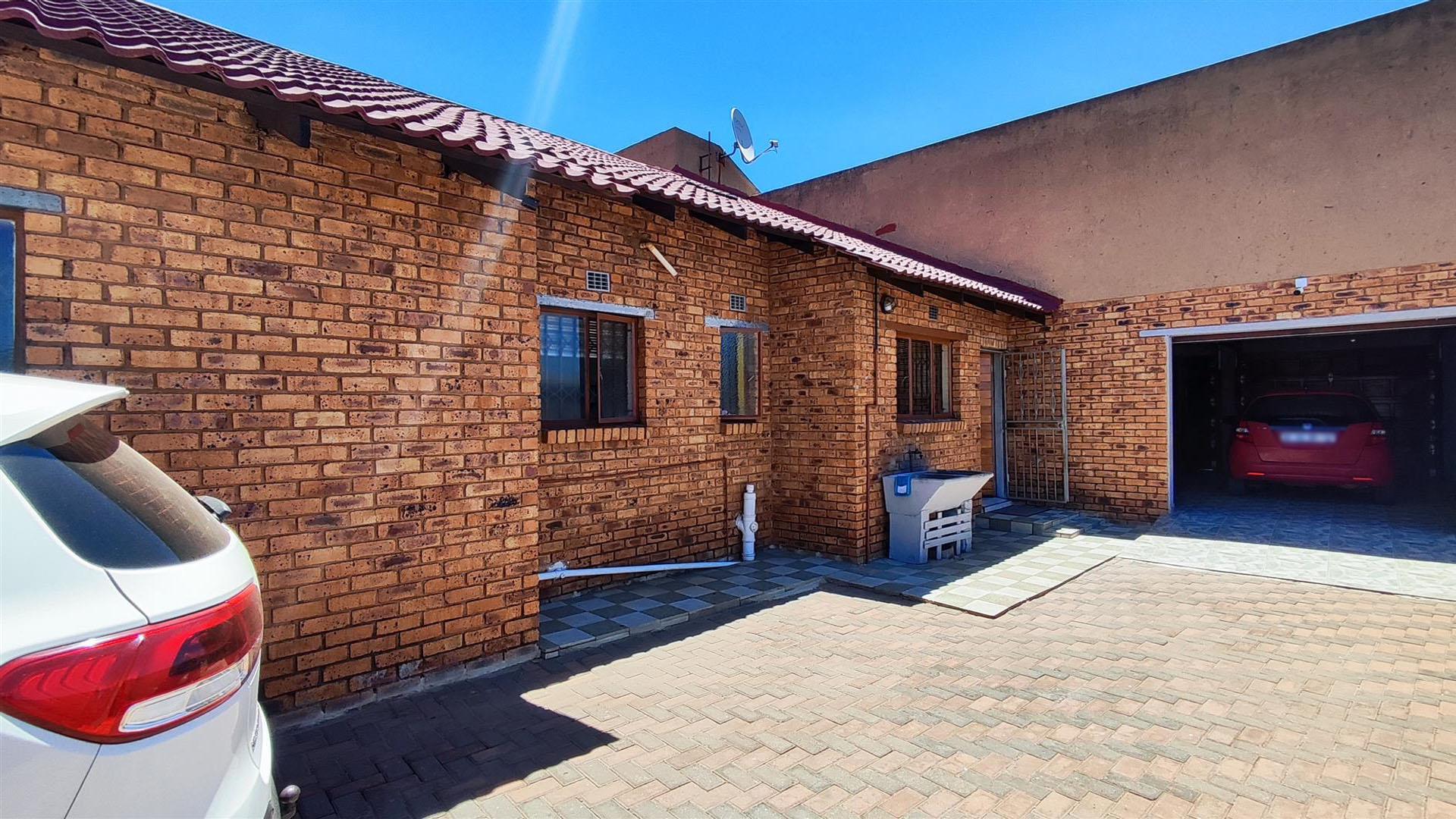 Backyard of property in Actonville
