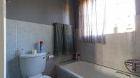 Bathroom 1 - 5 square meters of property in Wilgeheuwel 