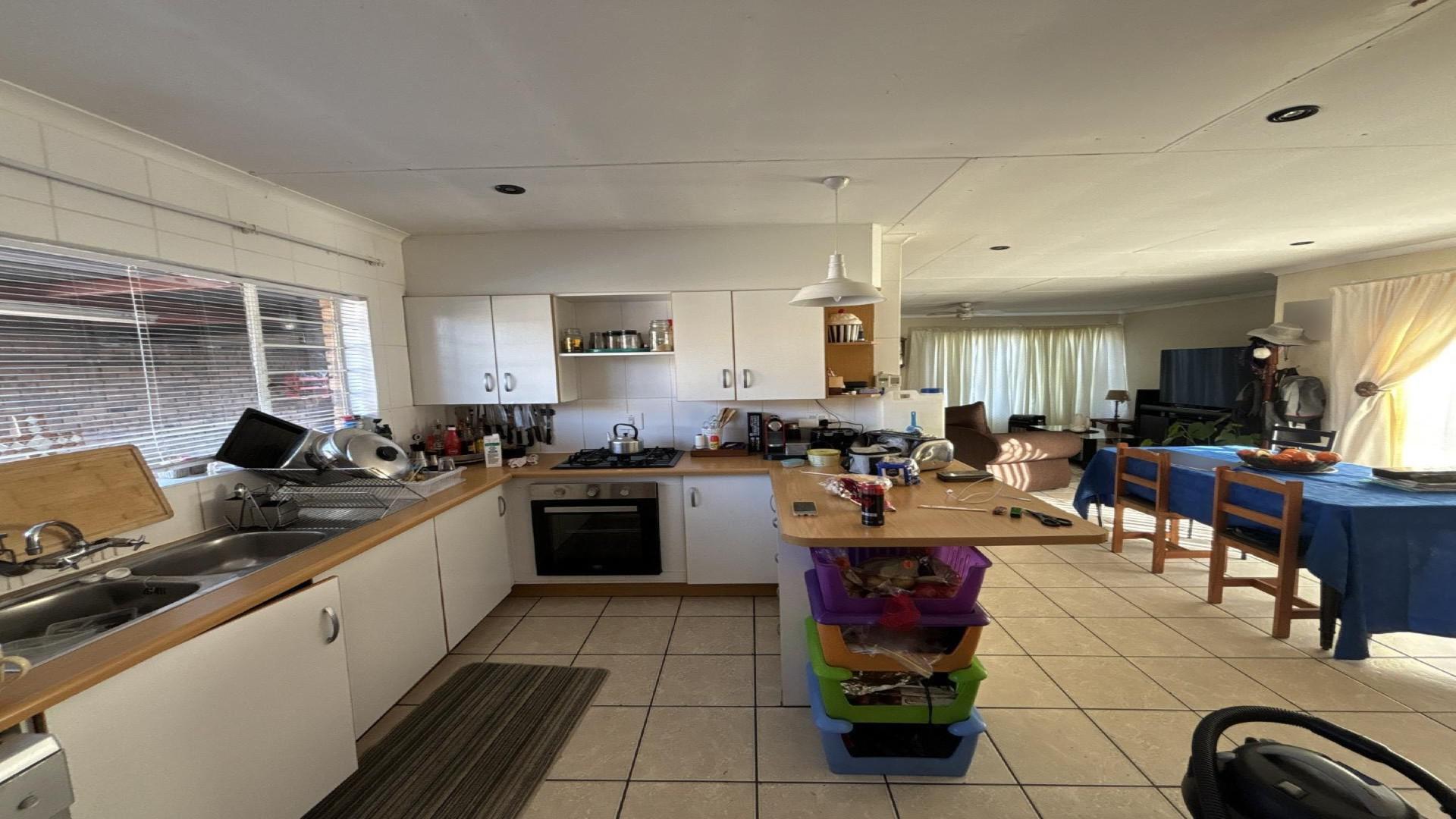 Kitchen of property in Van Dykpark