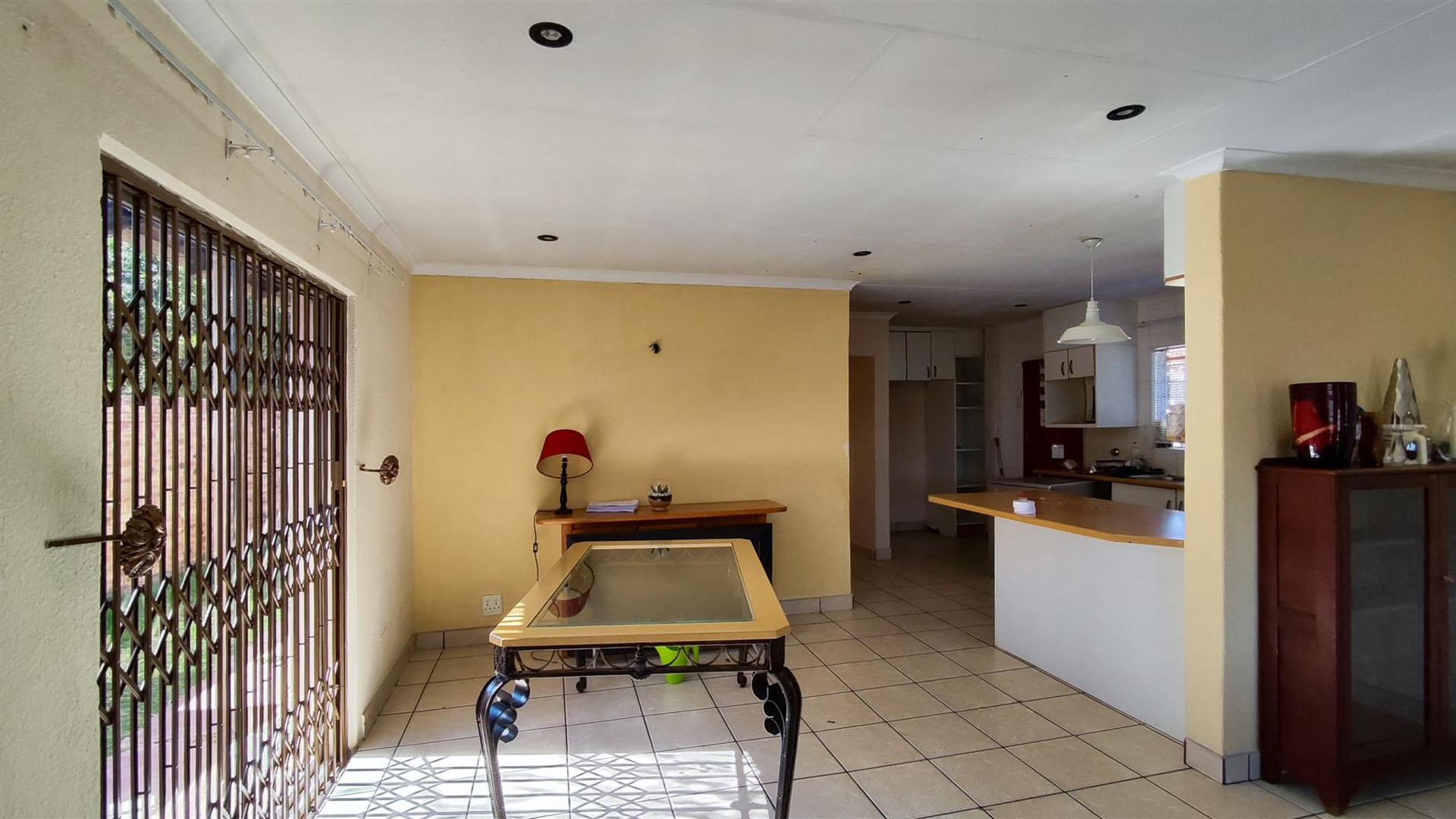 Dining Room - 12 square meters of property in Van Dykpark