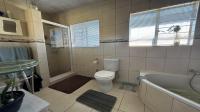 Bathroom 1 of property in Van Dykpark