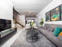 3 Bedroom 2 Bathroom Simplex to Rent for sale in Olympus