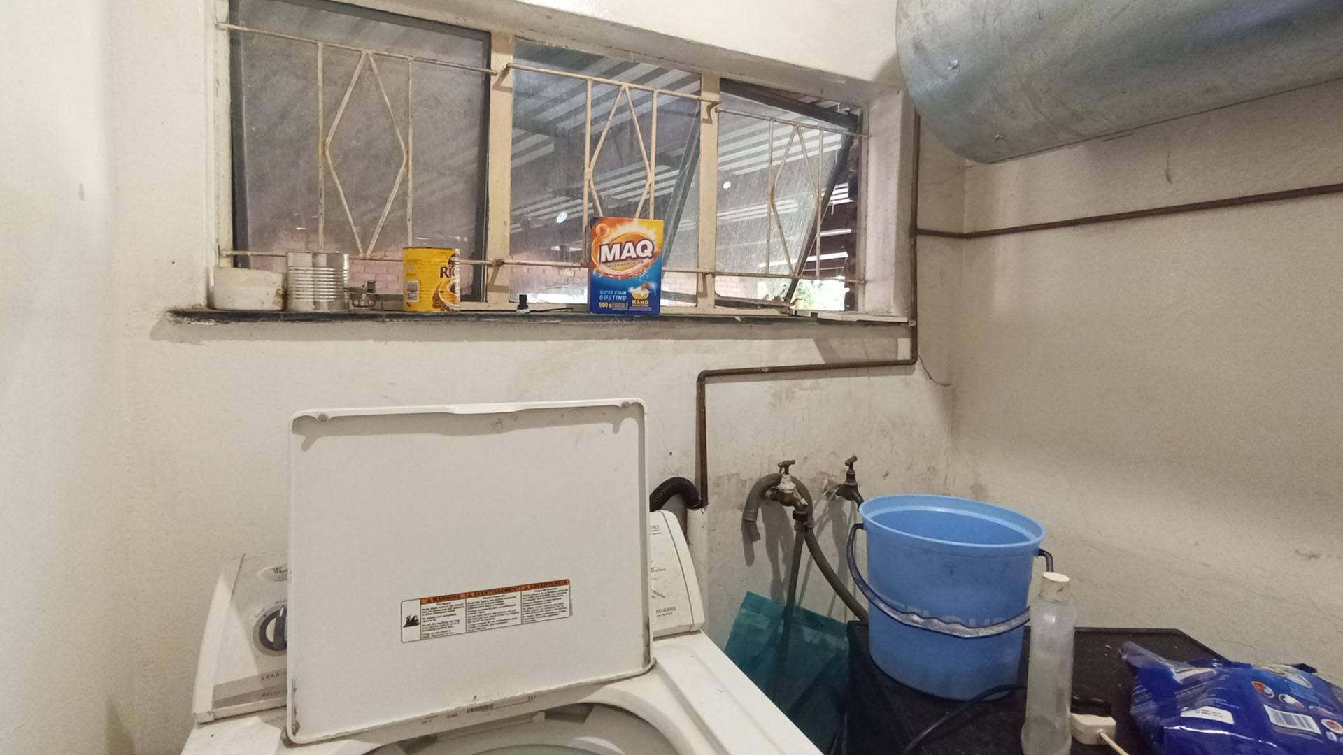 Scullery - 3 square meters of property in Booysens