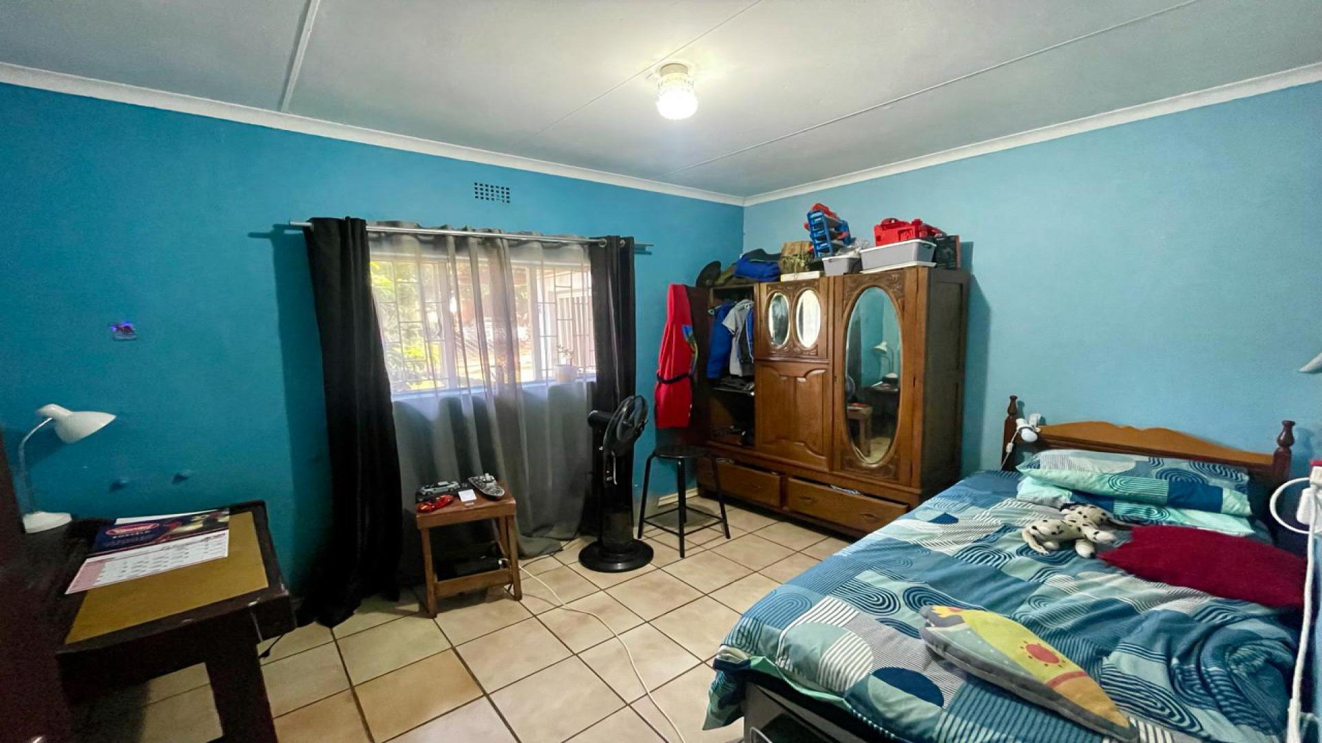 Bed Room 1 - 23 square meters of property in Pretoria North