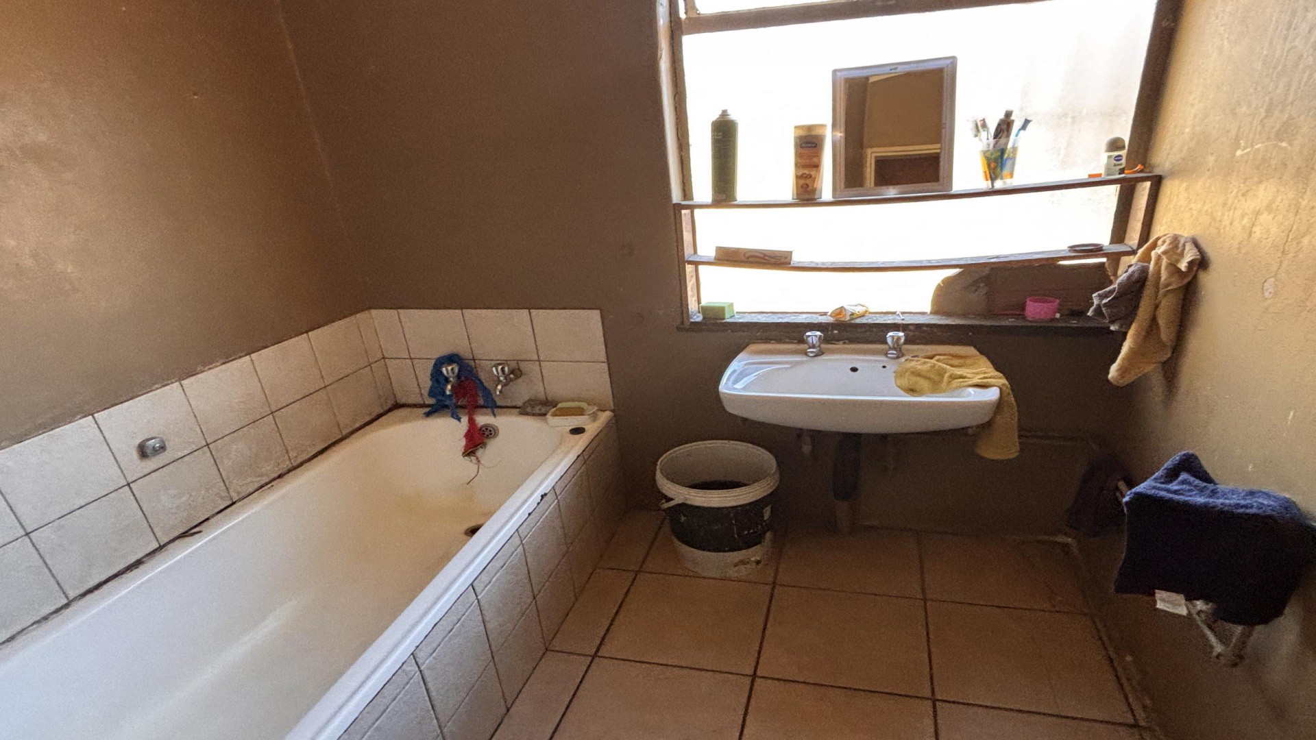 Bathroom 1 of property in Sasolburg