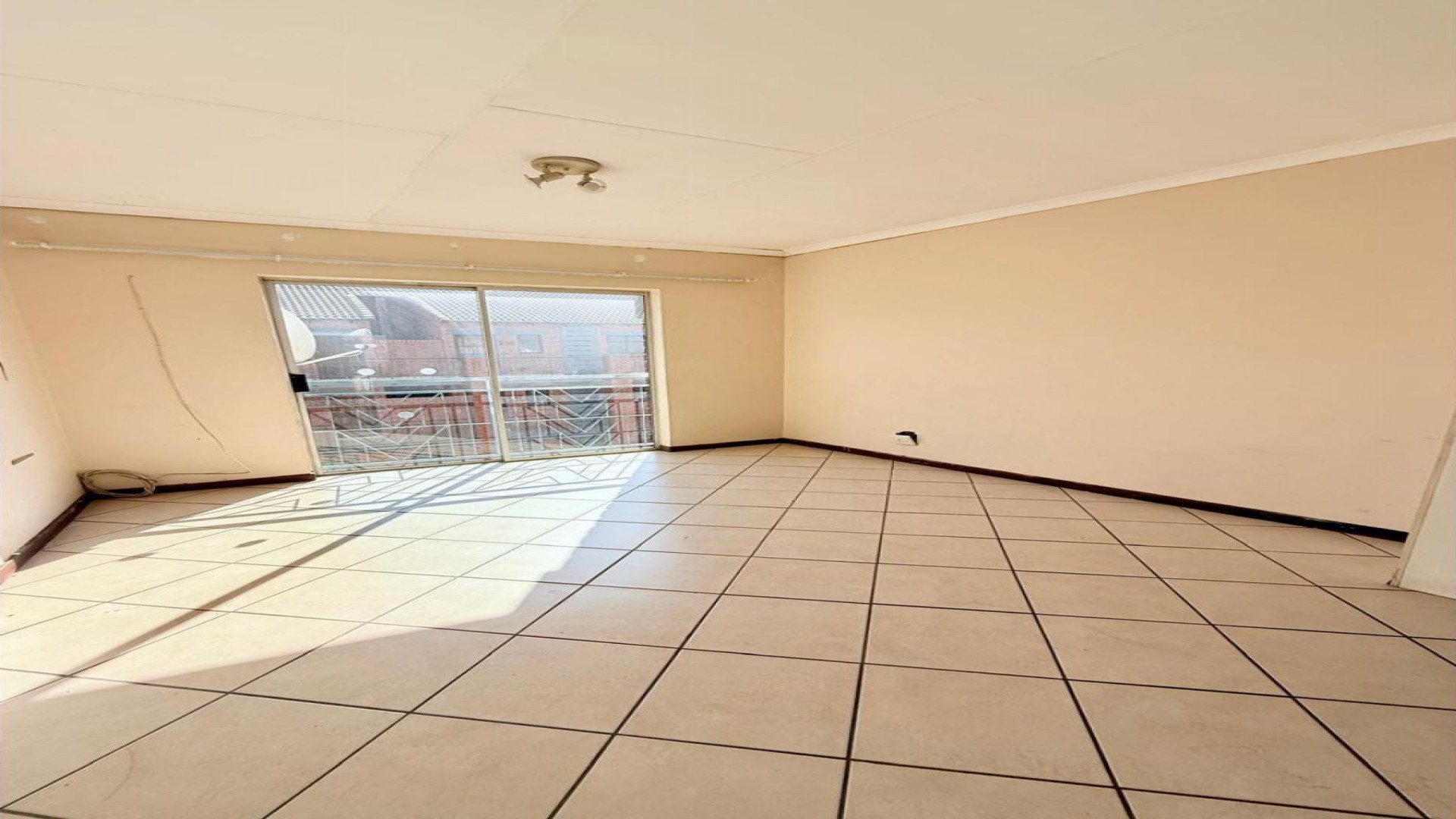 Bed Room 1 of property in Karenpark