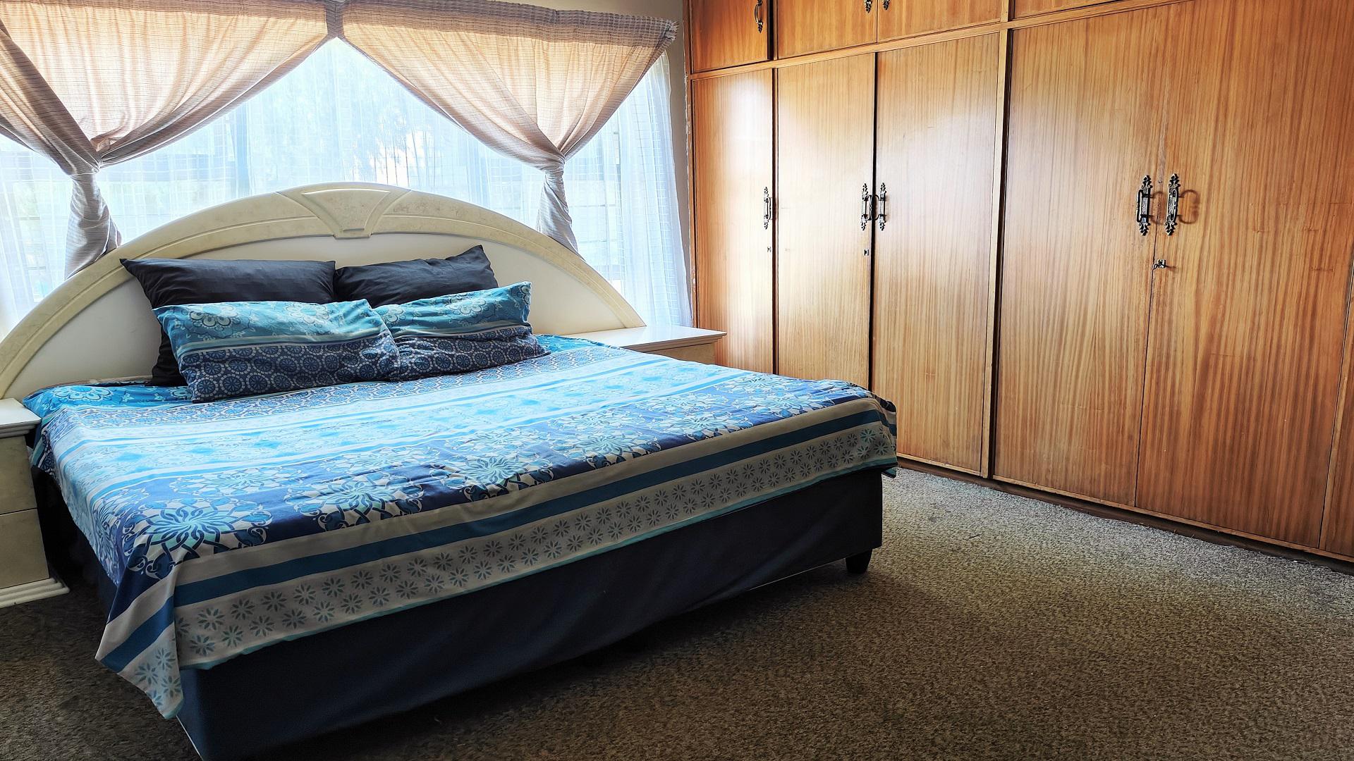 Bed Room 1 of property in Bethlehem