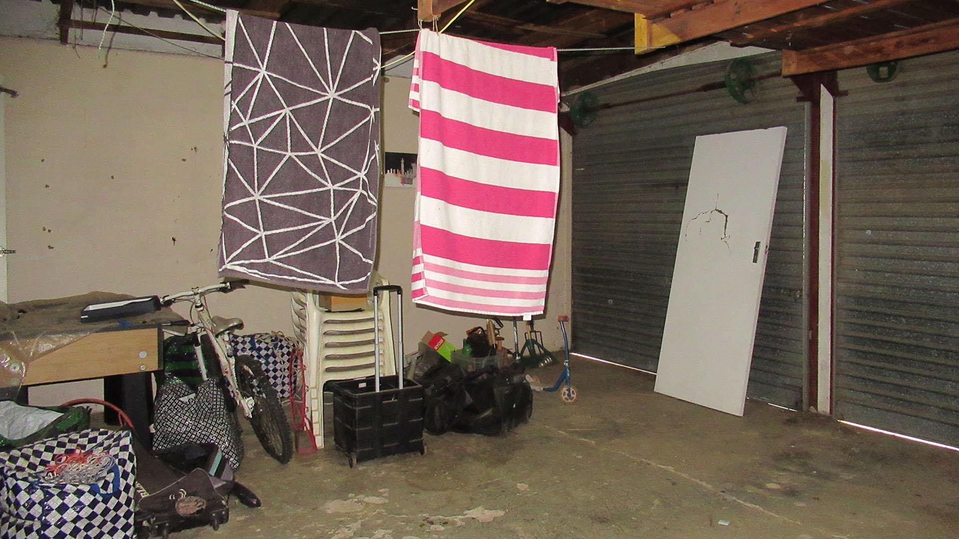 Spaces - 6 square meters of property in Radiokop