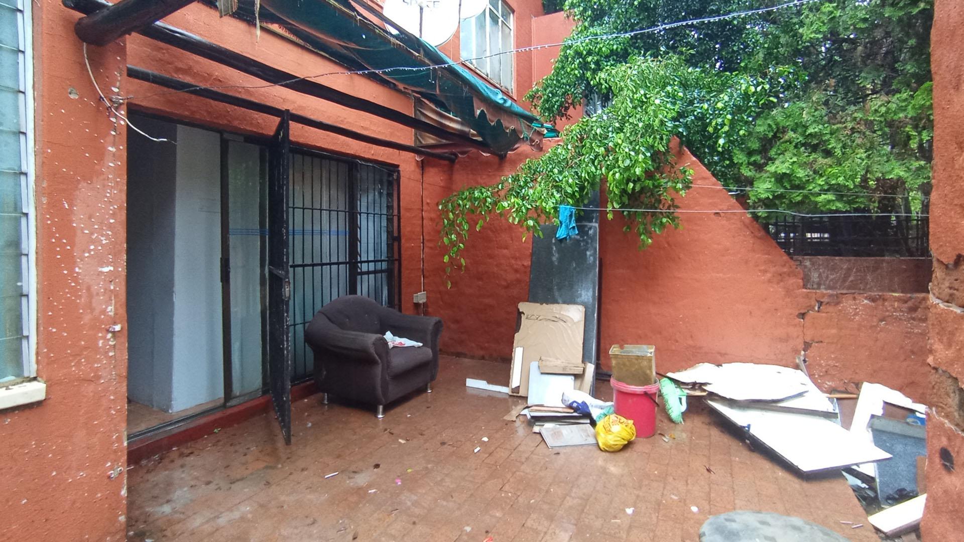 Patio - 4 square meters of property in Sunnyside