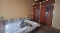 Main Bedroom - 14 square meters of property in Kenmare