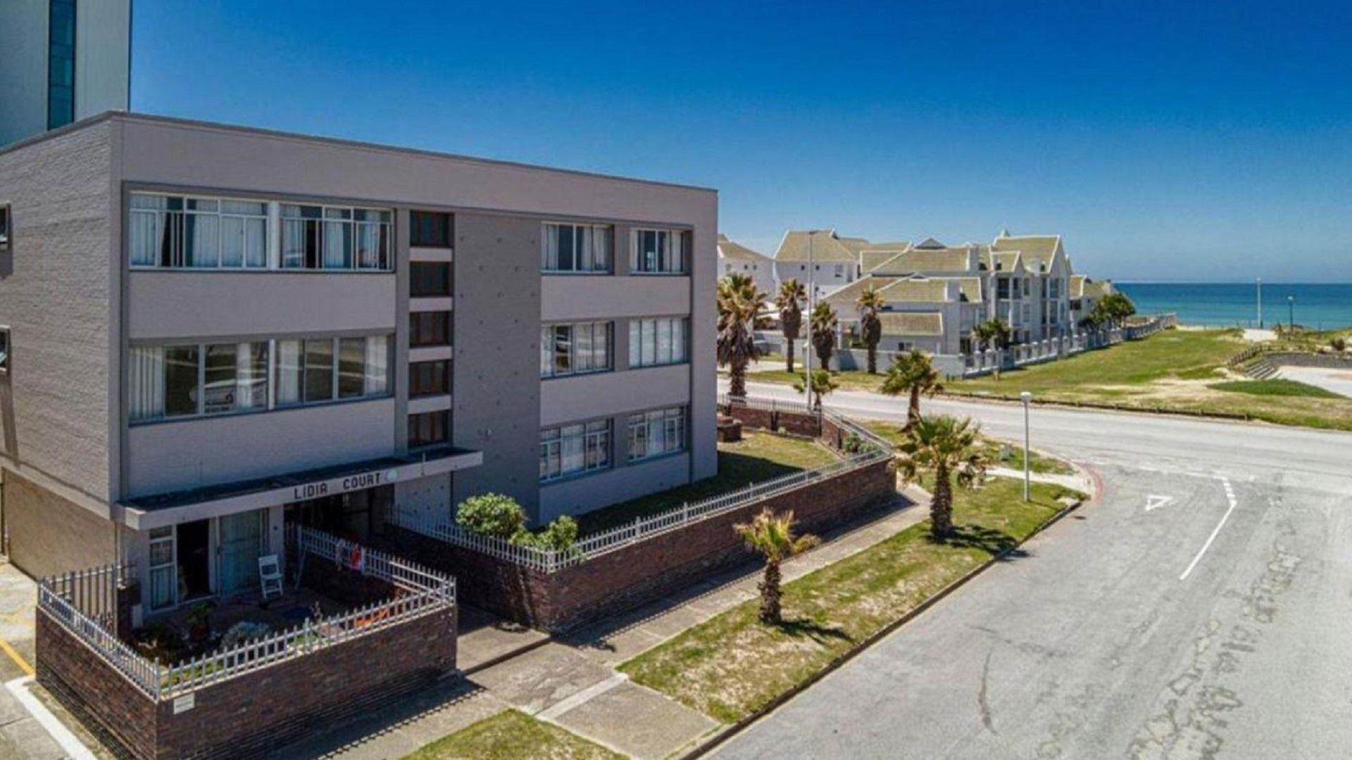 Front View of property in Summerstrand