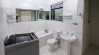 Bathroom 1 of property in Summerstrand
