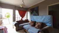 Lounges - 11 square meters of property in Cosmo City