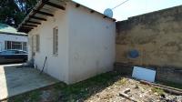 Flatlet - 36 square meters of property in Bezuidenhout Valley