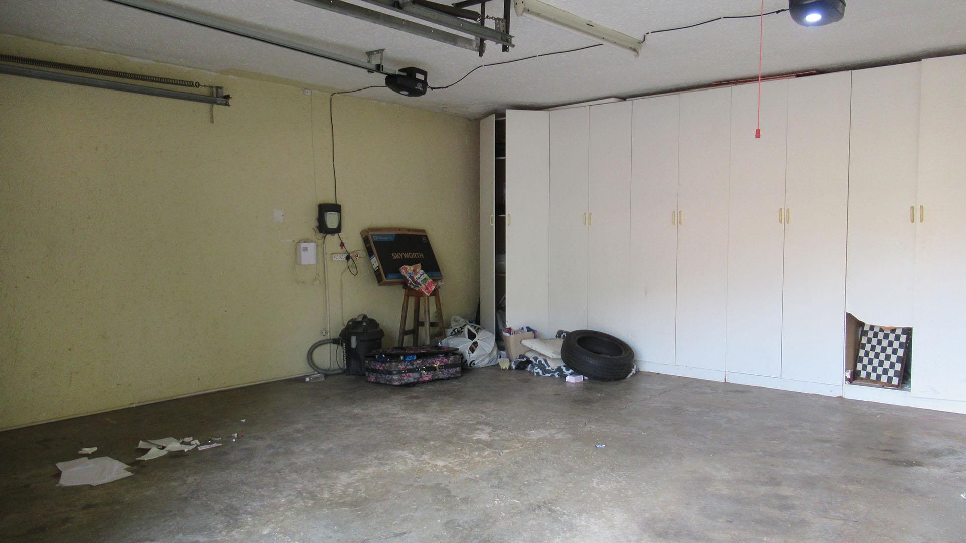 Spaces - 15 square meters of property in Bassonia