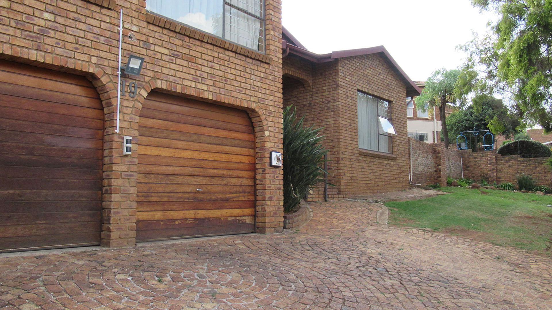 Front View of property in Bassonia