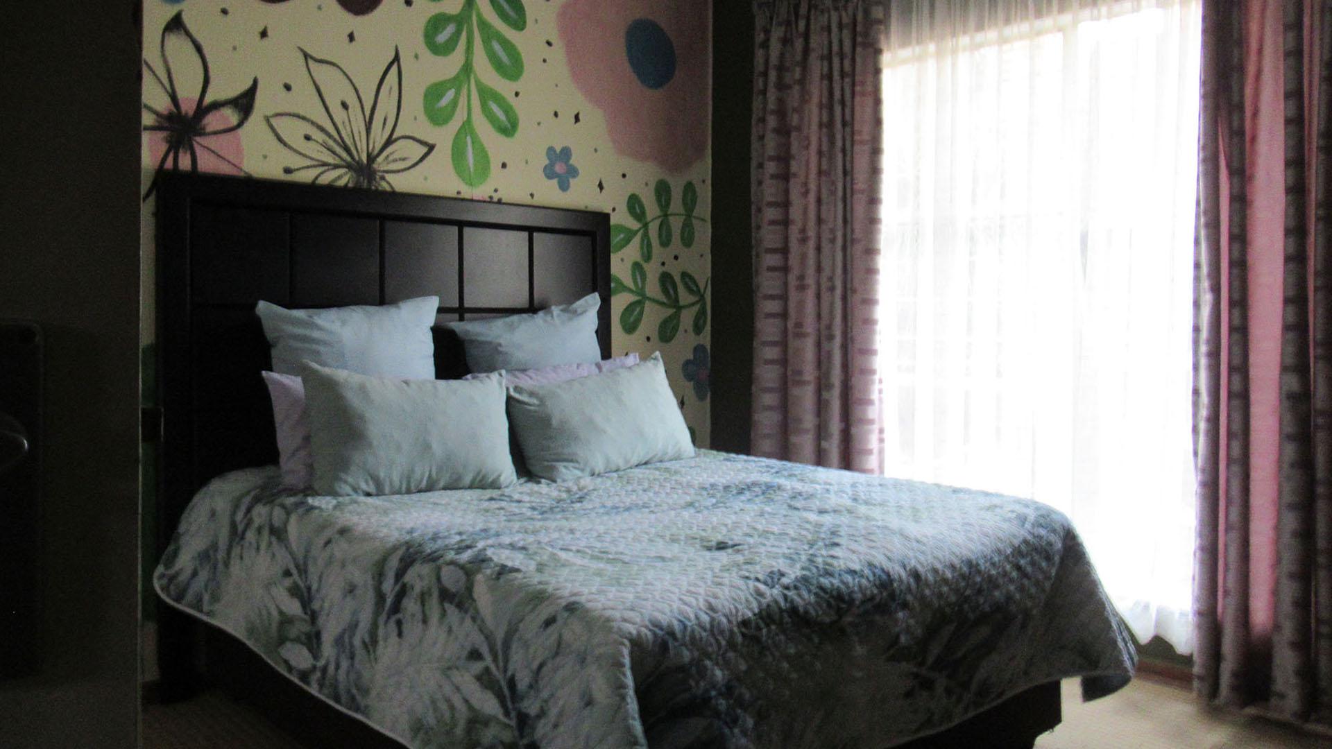 Bed Room 3 - 12 square meters of property in Bassonia