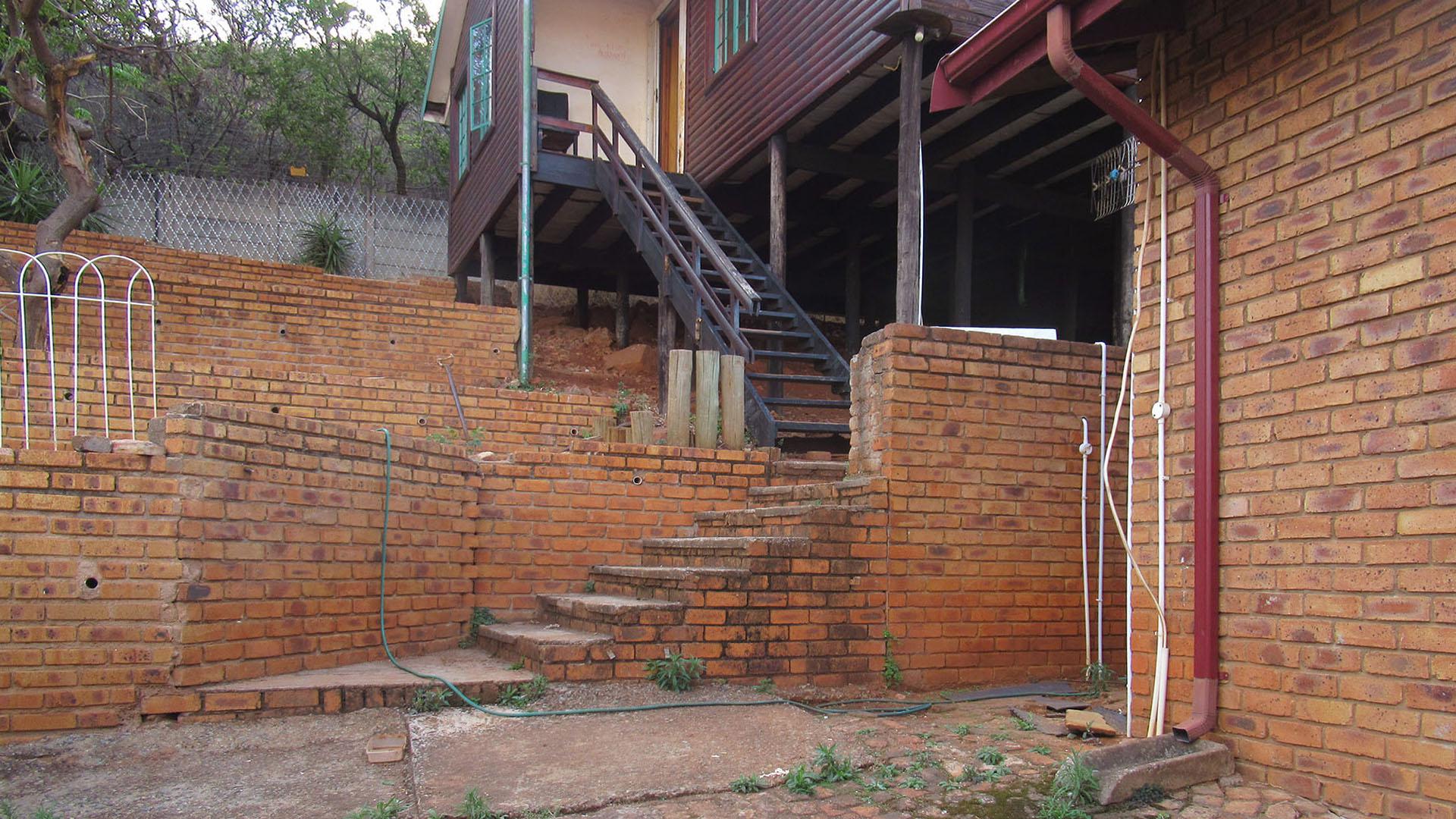 Backyard of property in Bassonia