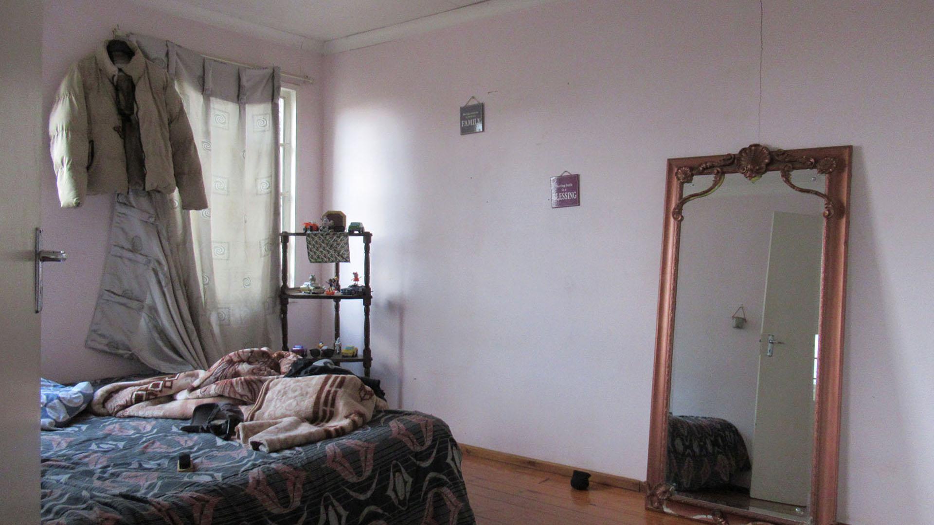 Bed Room 5+ - 38 square meters of property in Bassonia