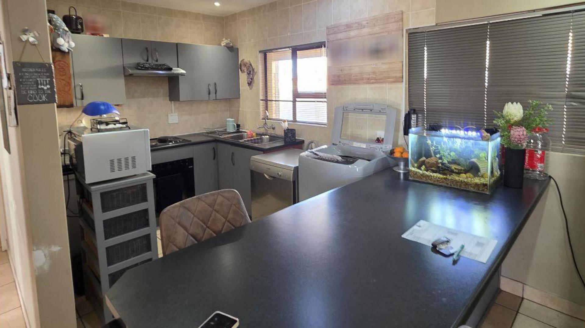 Kitchen of property in Reyno Ridge