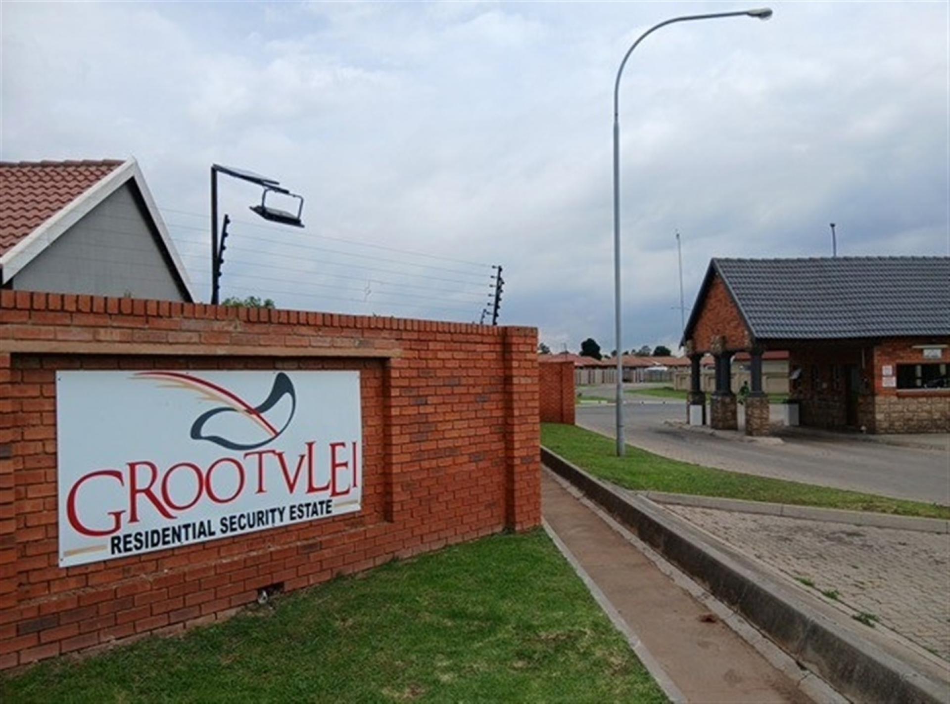 Front View of property in Strubenvale