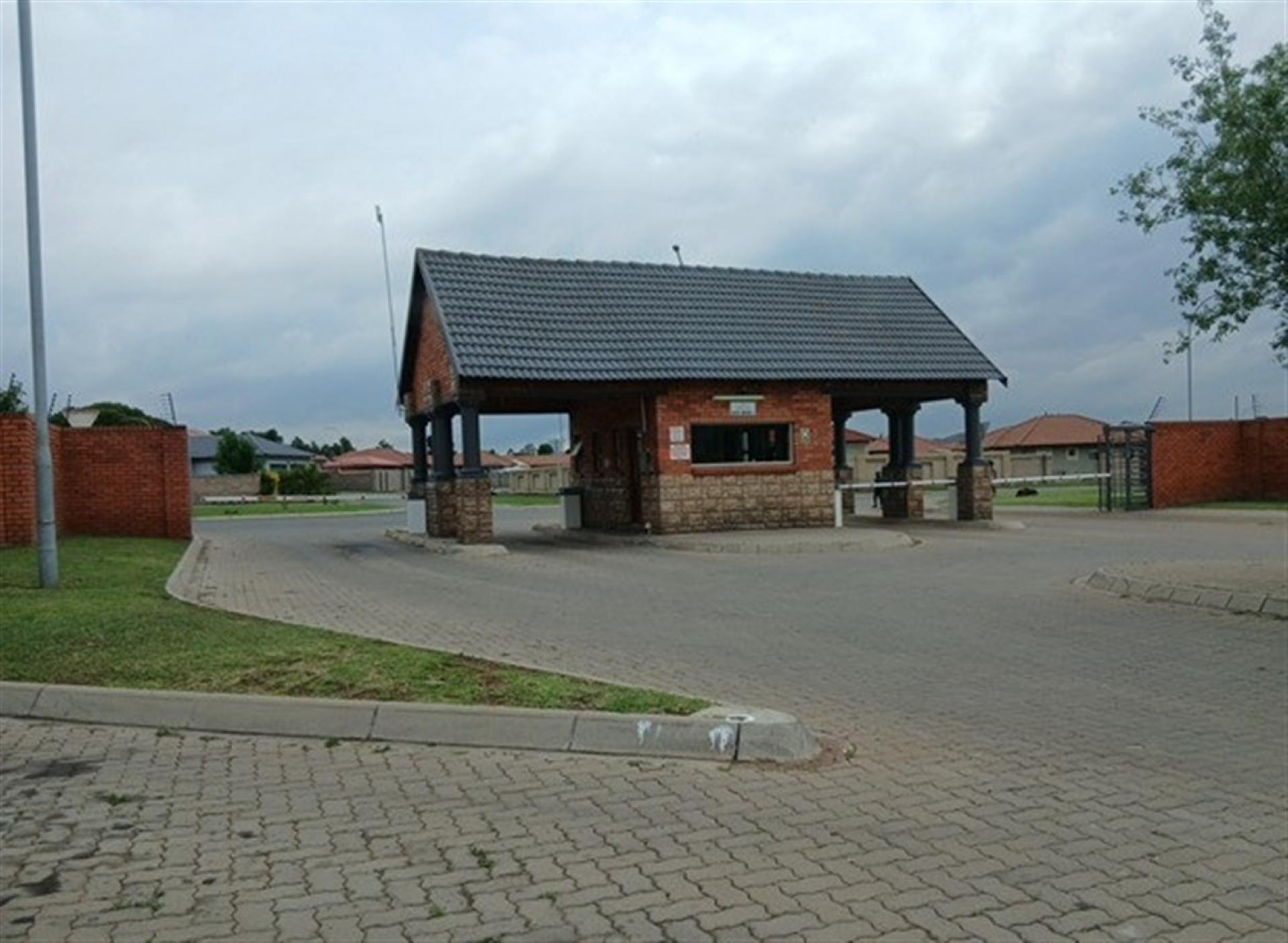 Front View of property in Strubenvale