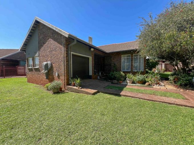 3 Bedroom House for Sale For Sale in Dennesig - MR664907