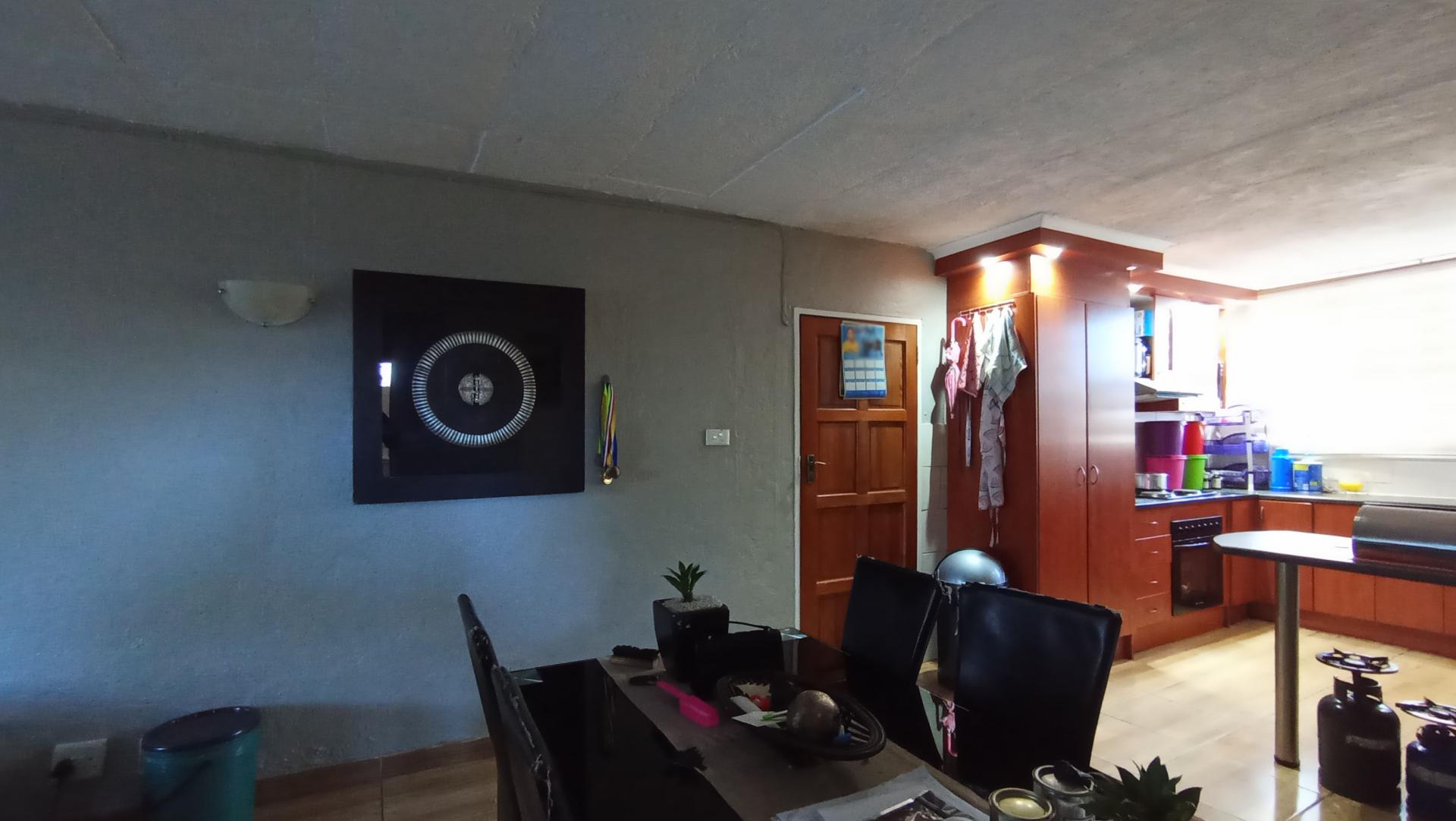 Dining Room - 13 square meters of property in Symhurst