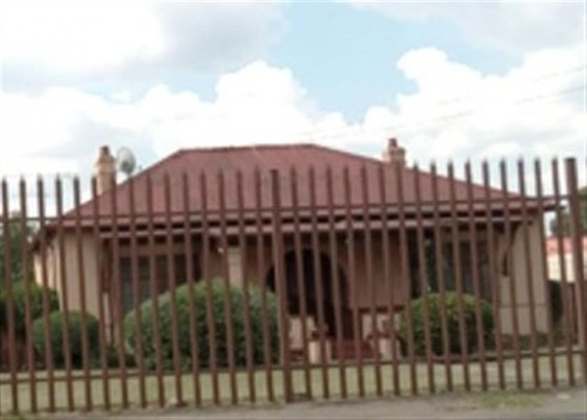 Front View of property in Webber