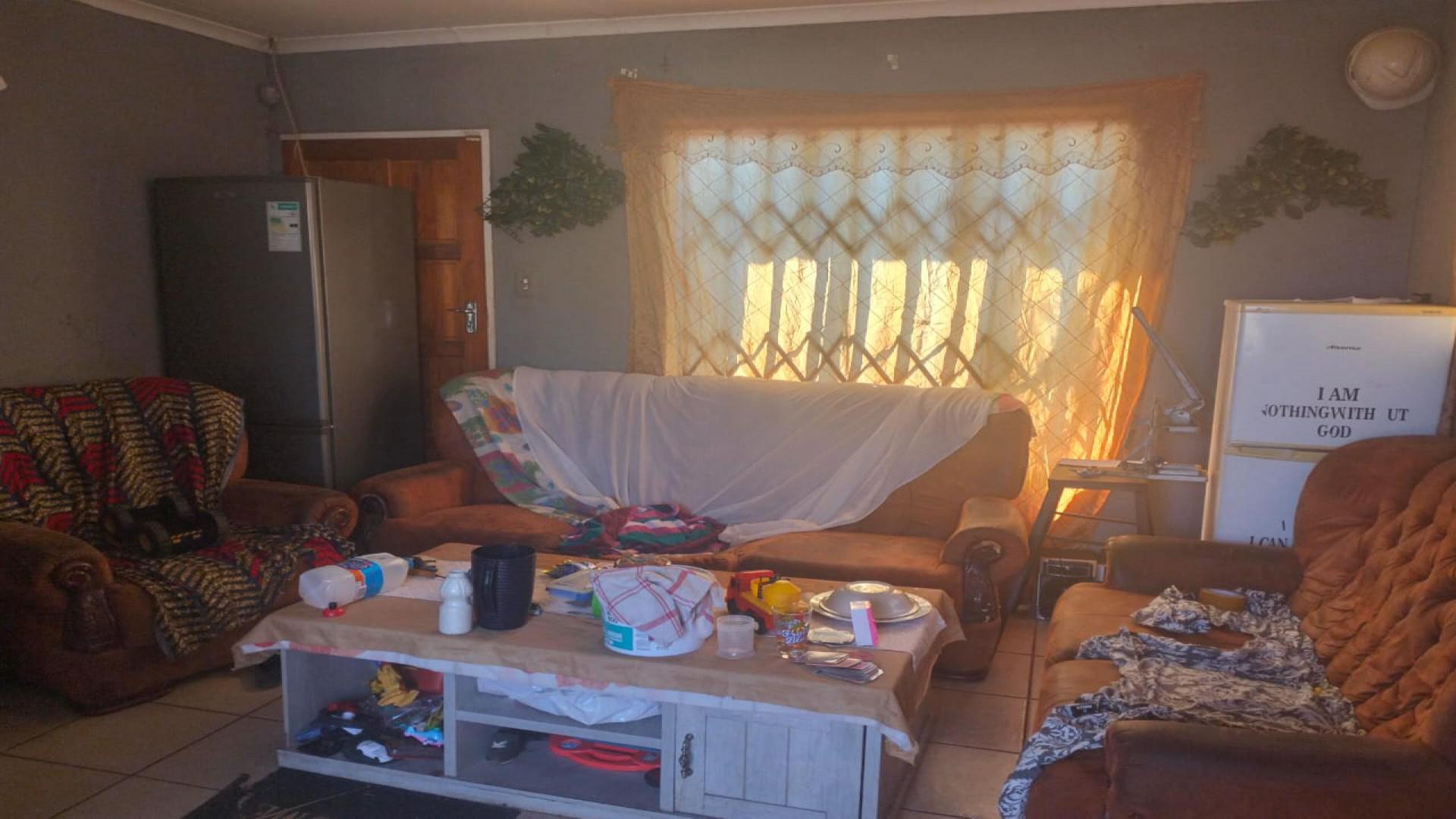 Lounges of property in Protea Glen